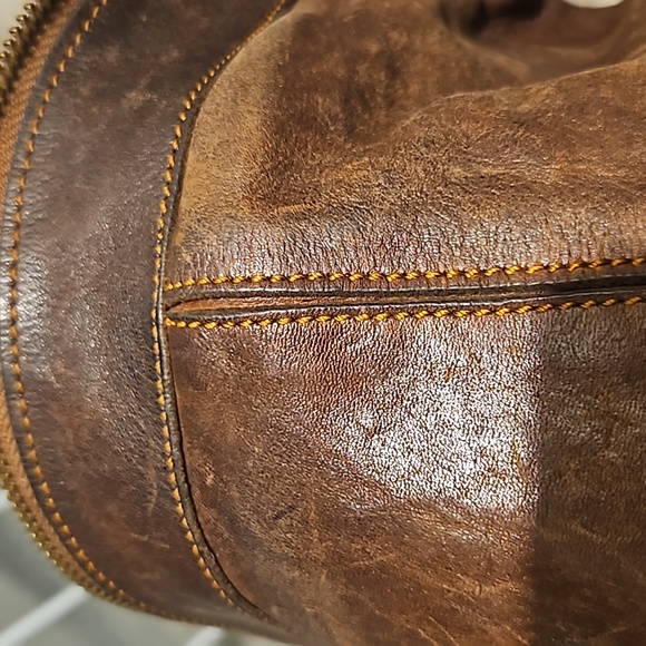 Toscani Italy Gorgeous Leather Bag - Picture 5 of 12